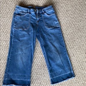 Tommy Bahama cropped boyfriend jean 31/24